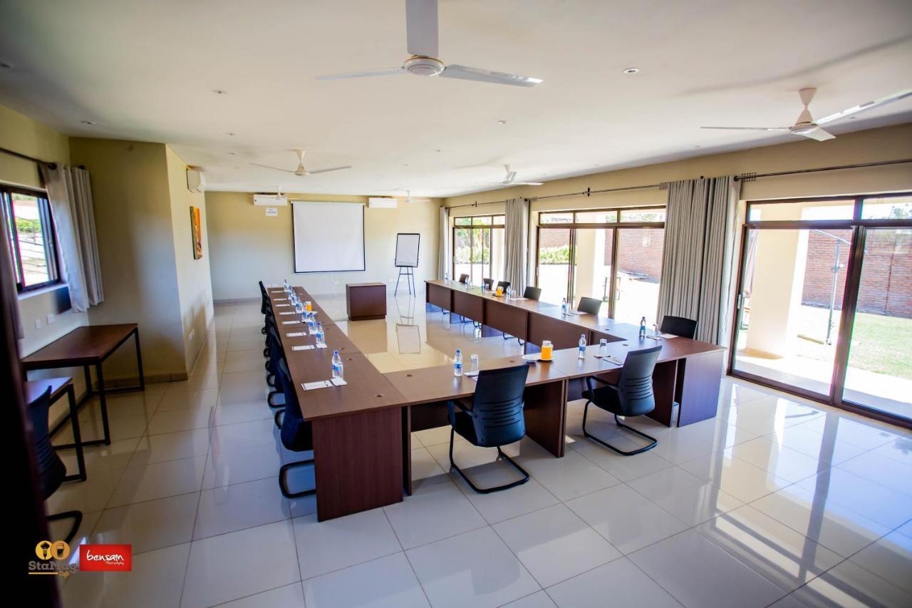 Douglas Lodge & Apartments Lilongwe Eksteriør bilde