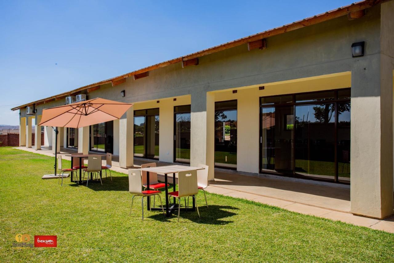Douglas Lodge & Apartments Lilongwe Eksteriør bilde